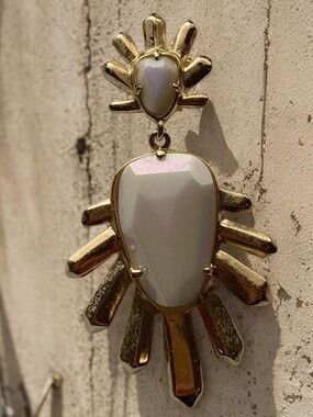 Kendra Scott SINGLE Earring White Iridescent and Gold